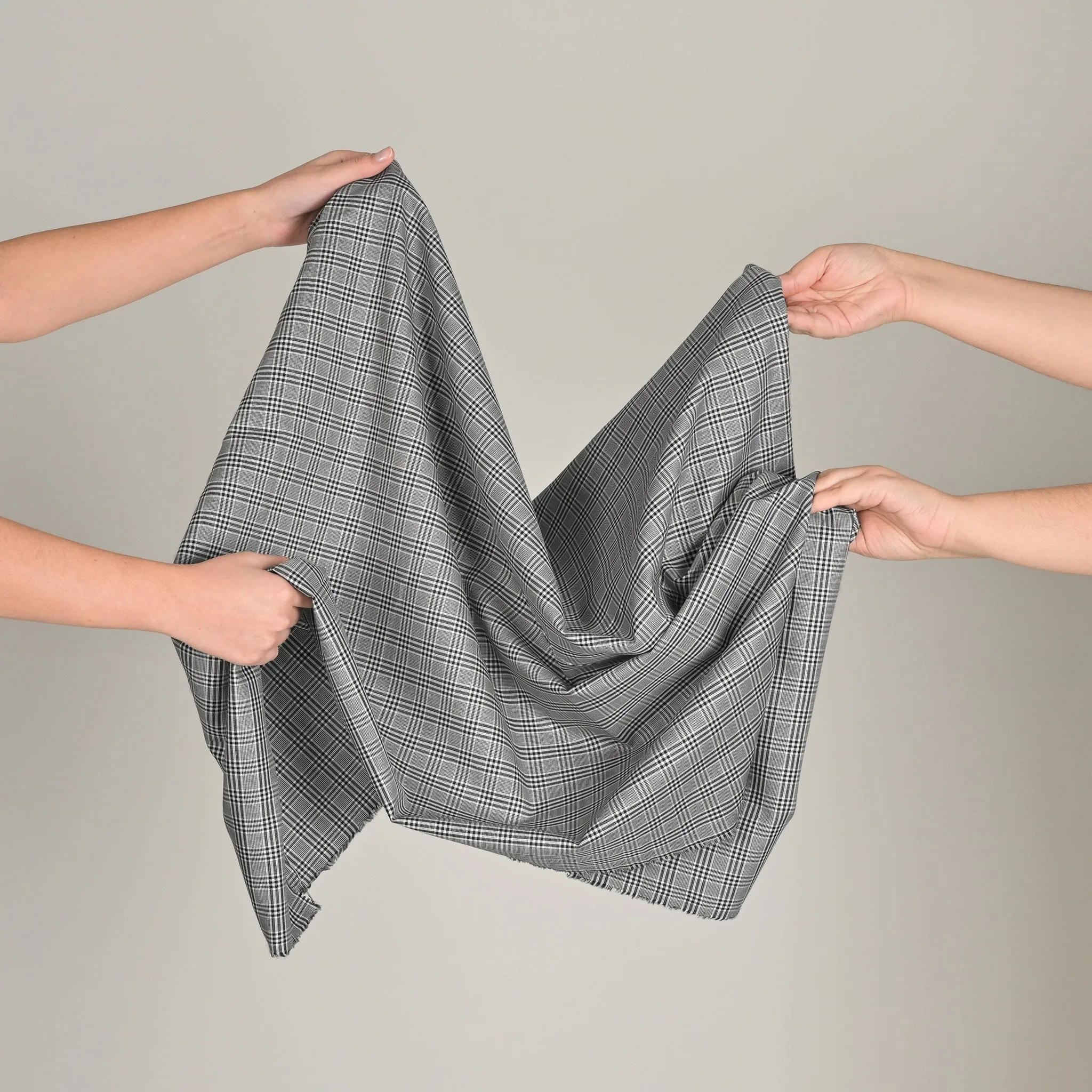 Grey Prince of Wales Poplin 98931