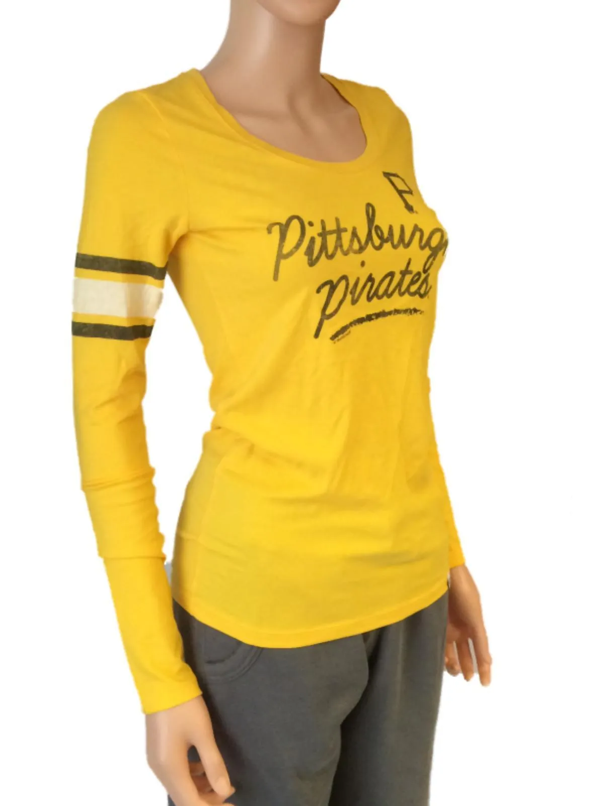 Pittsburgh Pirates 47 Brand WOMENS Yellow Scoop Neck Long Sleeve T-Shirt (S)